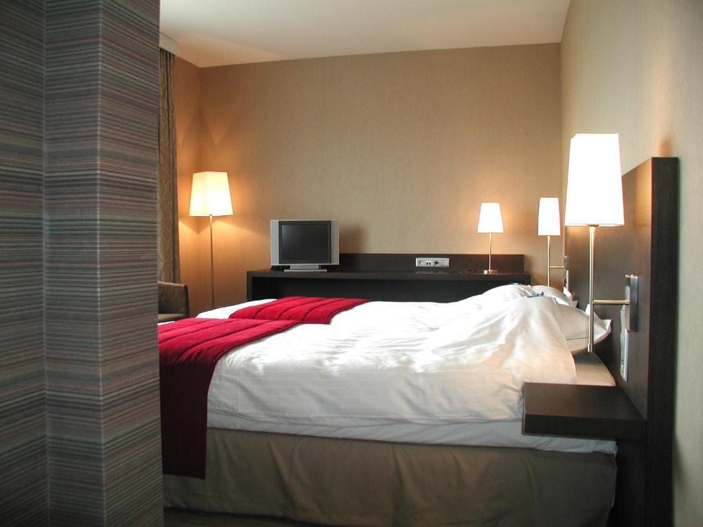 Biznis Hotel Lokeren Oda fotoğraf